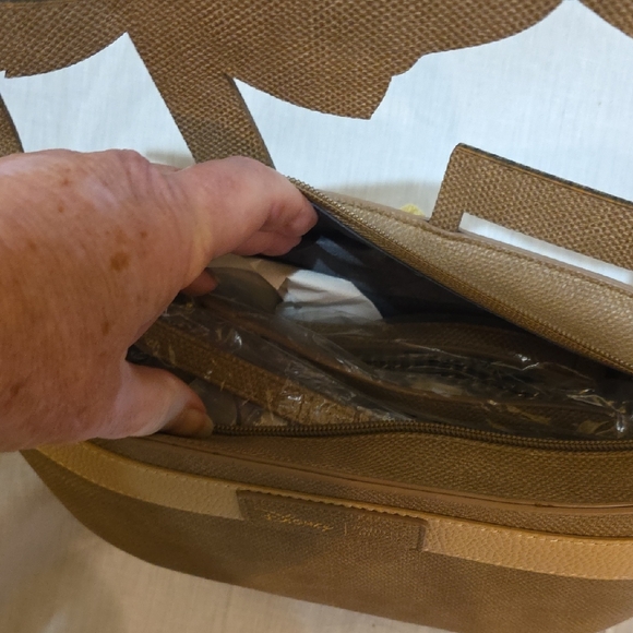 Danielle Nicole Disney Jungle Cruise Crossbody Bag - Picture 7 of 7